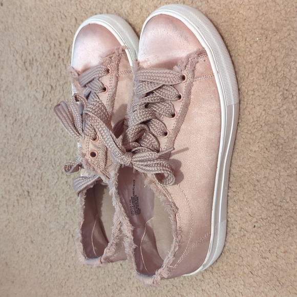 Steve Madden Greyla Satin Pink Platform Sneakers Size 7.5 - Picture 5 of 11
